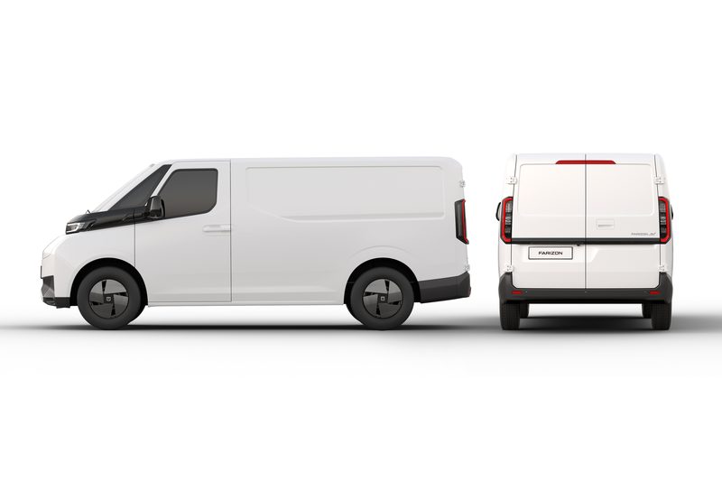 Farizon SV -sähköpakettiauto sivulta ja takaa kuvattuna