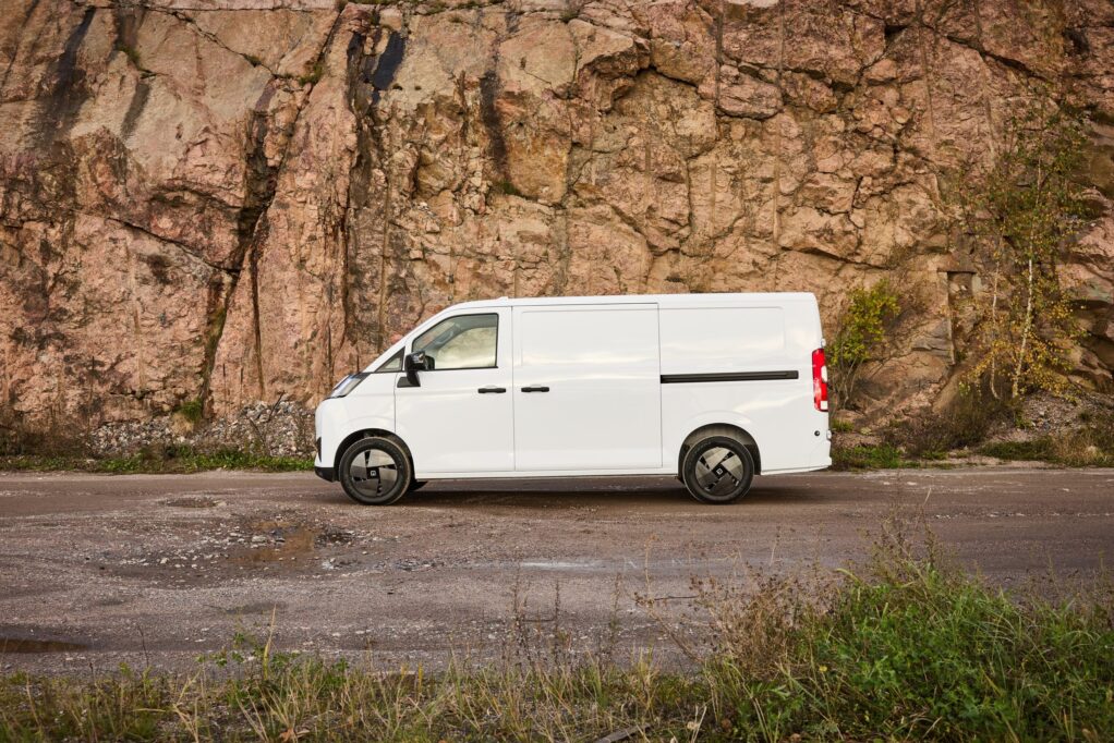 Farizon V7E sivulta